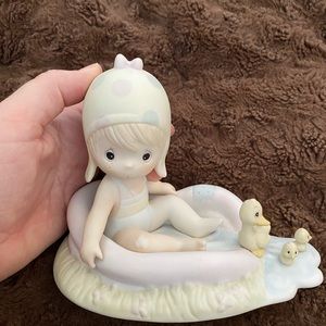August summer time fun precious moments figurine